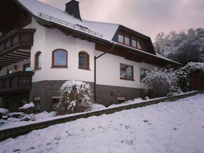 Spacious Flat In Adenau Near The N Rburgring 외부 사진